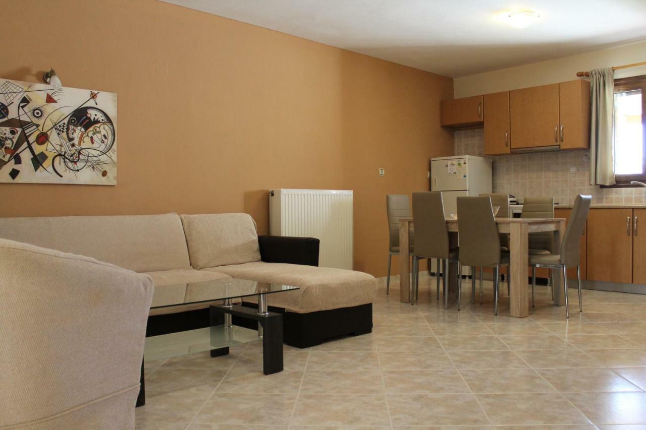 Antelia Homes Skiathos Town Bagian luar foto