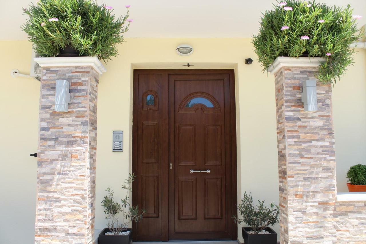Antelia Homes Skiathos Town Bagian luar foto