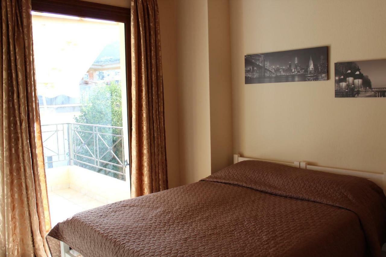 Antelia Homes Skiathos Town Bagian luar foto
