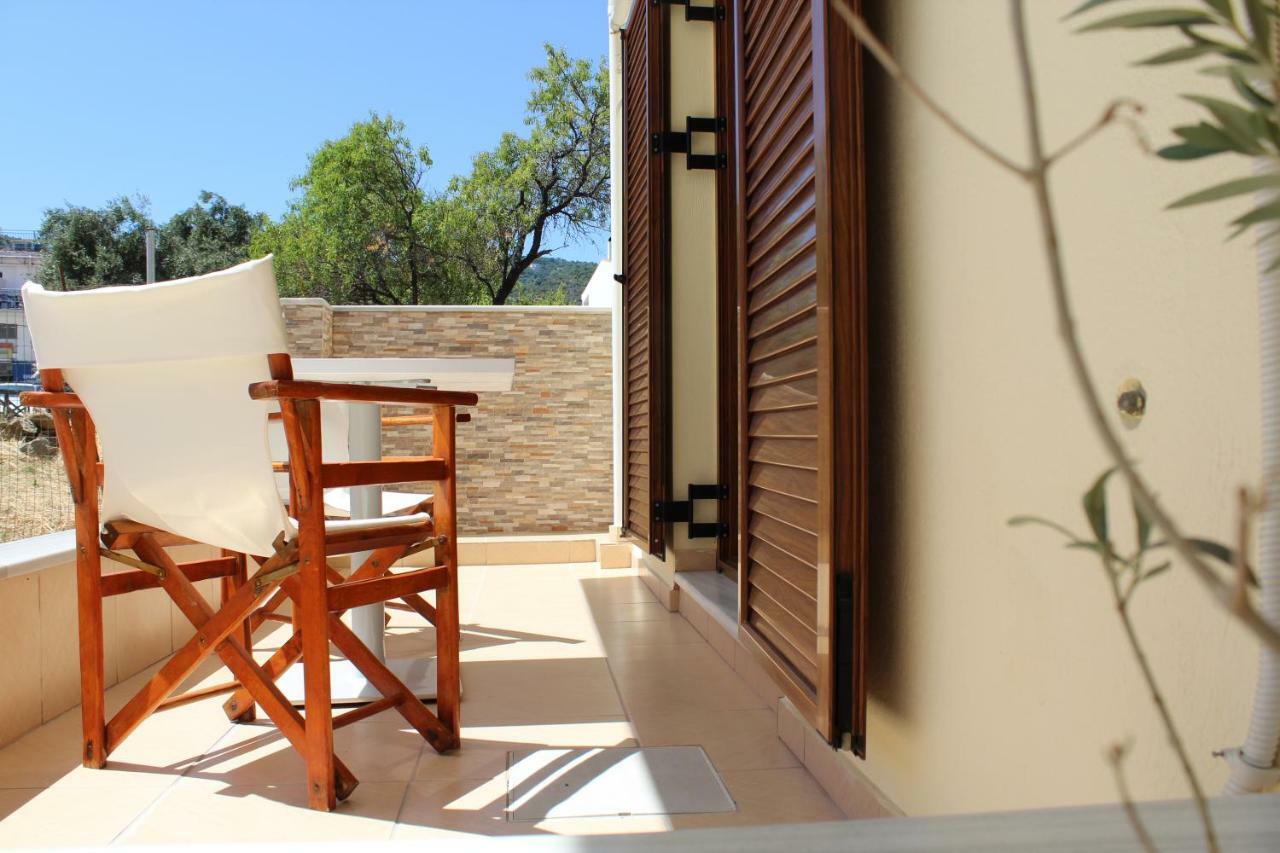 Antelia Homes Skiathos Town Bagian luar foto