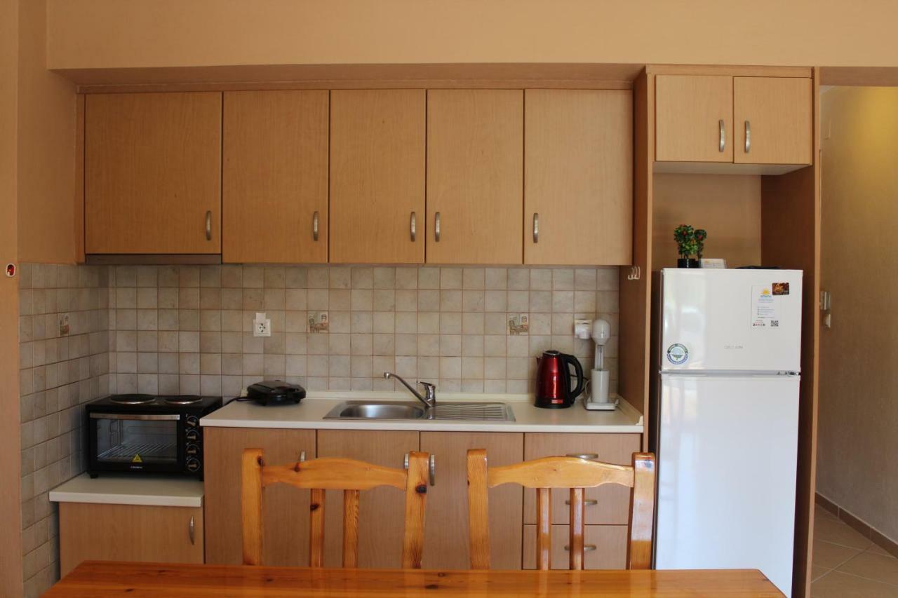 Antelia Homes Skiathos Town Bagian luar foto