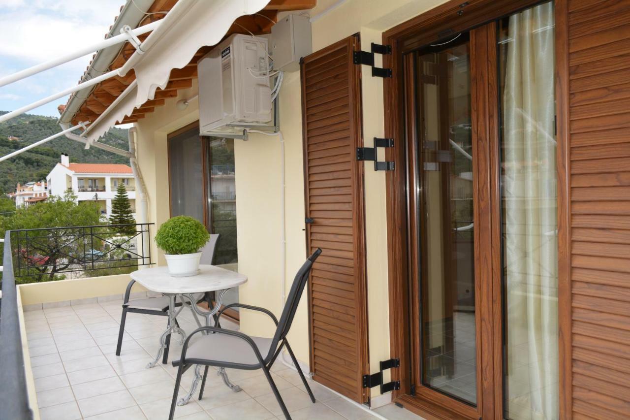 Antelia Homes Skiathos Town Bagian luar foto